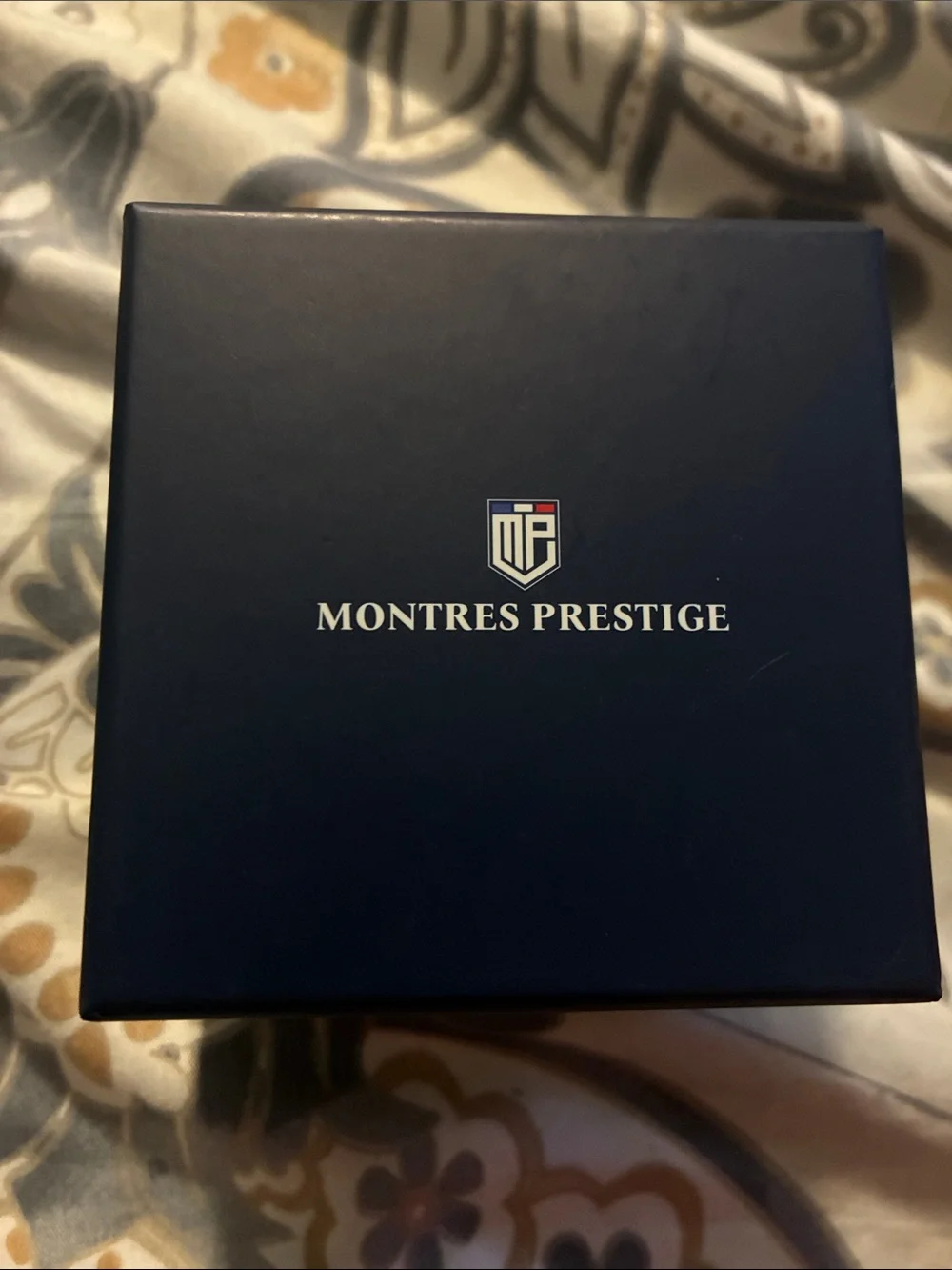 Montres Prestige striking gold